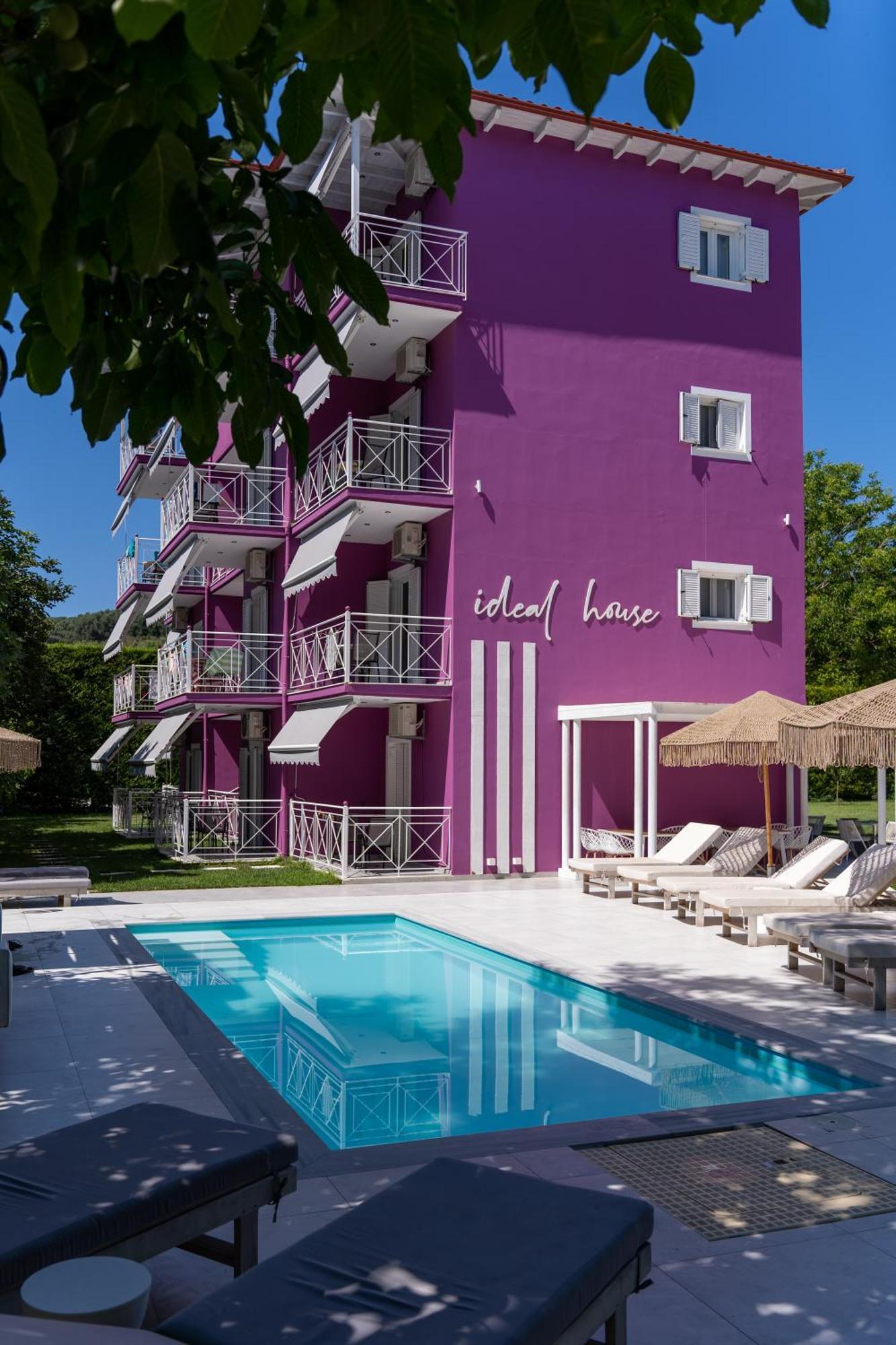 Ideal Boutique Hotel Parga Exterior photo